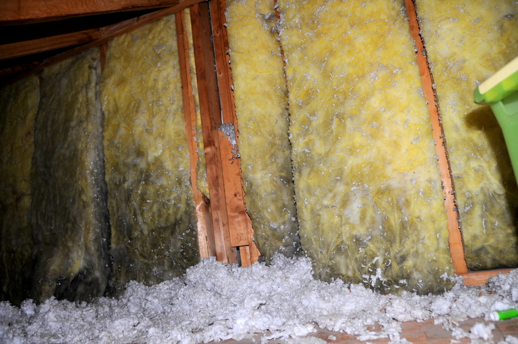 I've never seen this flooring insulation - Structural Inspections